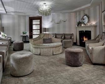 The Del Monte Lodge Renaissance Rochester Hotel & Spa - Pittsford - Lounge