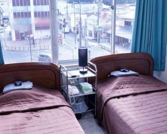 Tanabe Station Hotel - Tanabe - Schlafzimmer