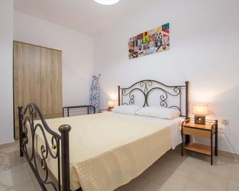 Maroula Studios - Faliraki - Slaapkamer
