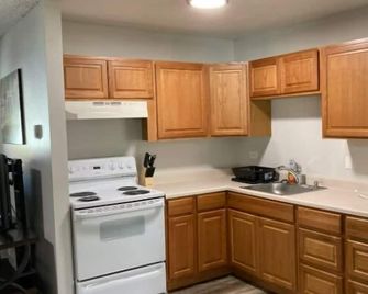Great North Lodging - Anchorage - Kitchen