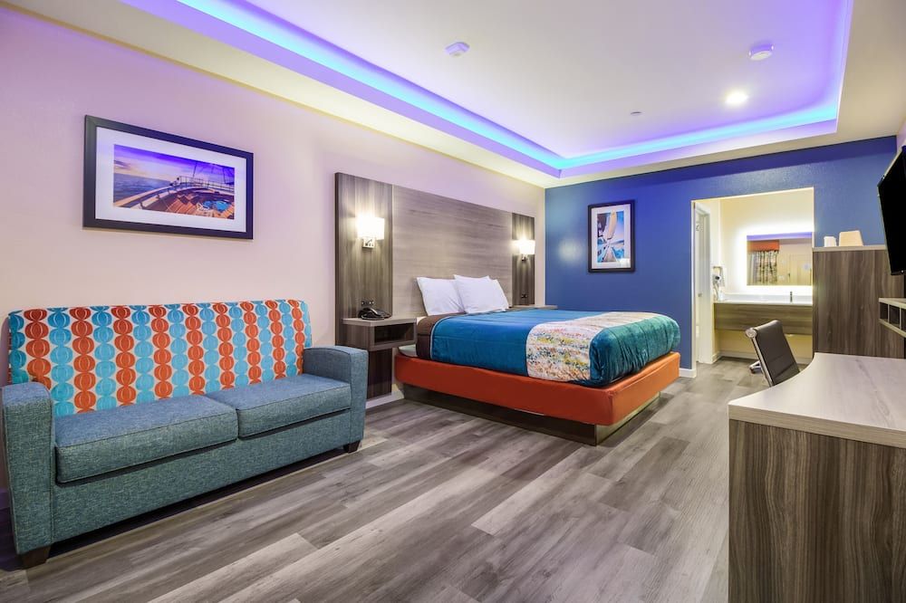 Scottish Inn & Suites Houston Willowbrook - Jersey Village - Ložnice