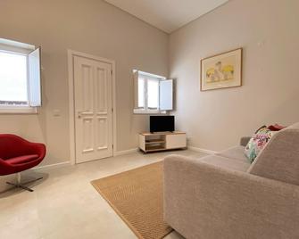 Cardeal Suites & Apartments - Faro - Living room