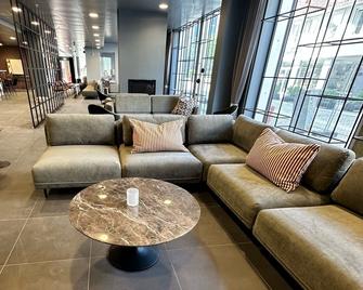 Cabinn Plus Esbjerg - Esbjerg - Lounge