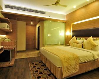 Hotel Windsor Heights - Gurugram - Bedroom