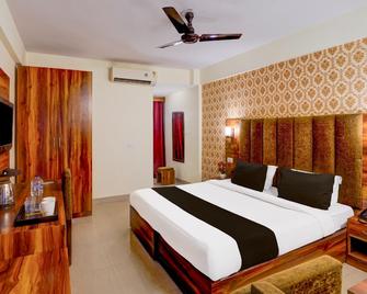 Townhouse Oak Clock Tower - Dehradun - Ložnice