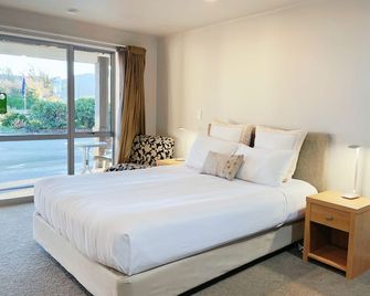 Anchorage Motel Apartments - Te Anau - Bedroom