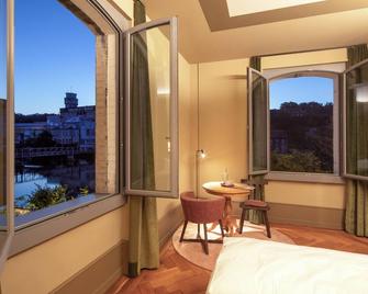 Aare Lodge Attisholz Self Check-in - Luterbach - Balkon