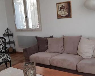 Appartement spacieux et chaleureux à Grasse - Grasse - Salon