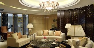 上海圣诺亚皇冠假日酒店 - 上海 - 休閒室