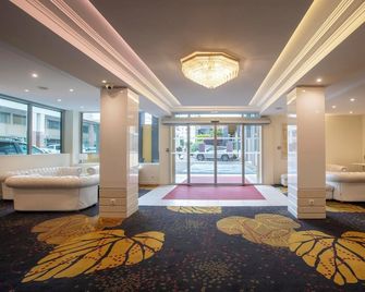 Paradis - Lourdes - Lobby