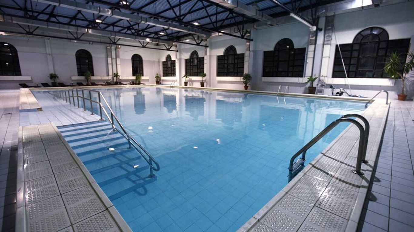 Cross Health Spa Center