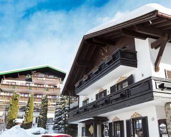 Deva Hotel Kaiserblick - Reit im Winkl - Edificio