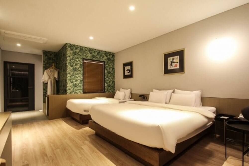 Hound Hotel Changwon Jinhae