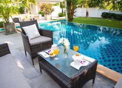 Villa Sealavie - Phuket City - Pool