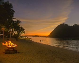 Las Cabanas Beach Resort - El Nido - Strand