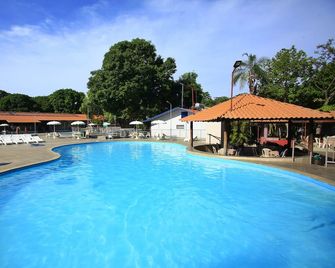 Hotel Sesi Aruana - Aruanã - Piscina