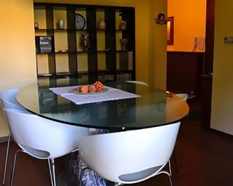 B&B Orio Bgy - Orio al Serio - Comedor