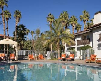 Unwind in 2 Luxe Rooms with Gourmet Dining at Tranquil Desert Oasis - Borrego Springs - Piscina