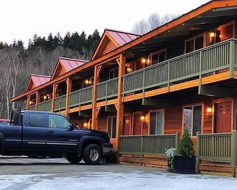 Moose Mountain Inn - Greenville - Gebäude