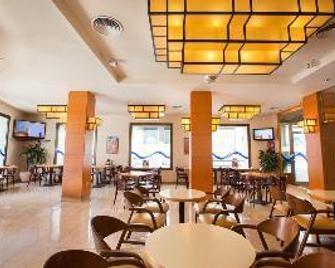 布拉瓦海岸酒店 - 布拉內斯 - 餐廳