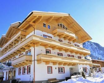 Hotel Grundlhof - Bramberg am Wildkogel - Edifici