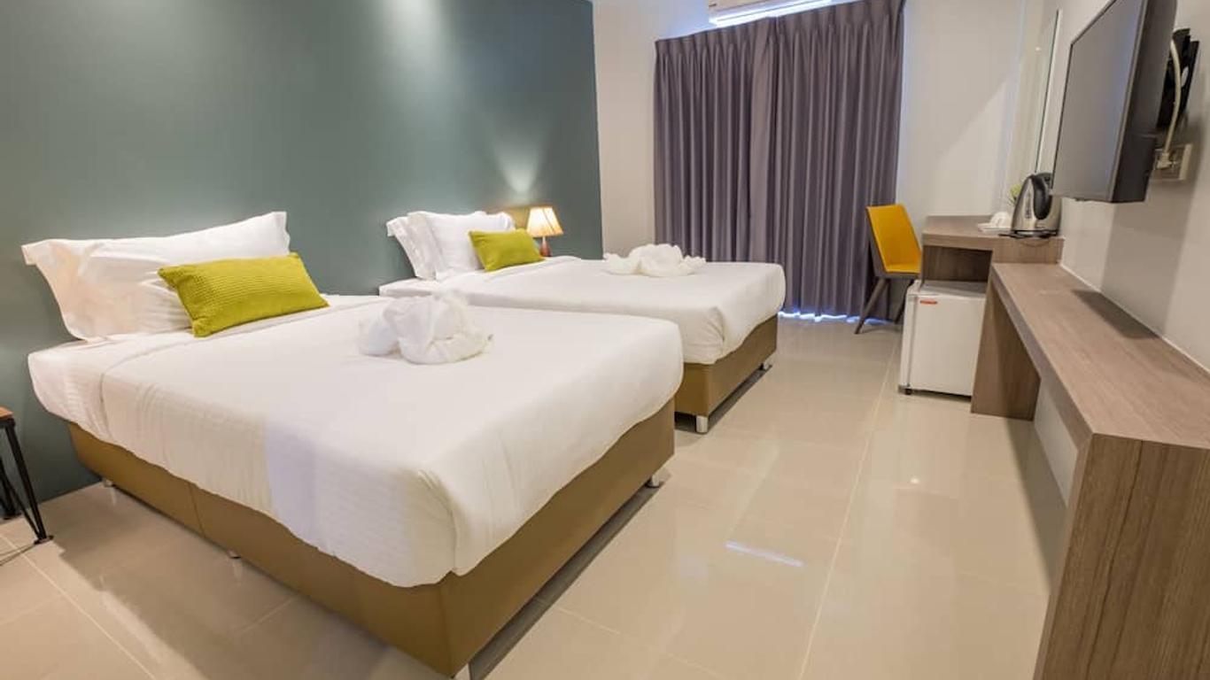 إتش هوتل فراسينج