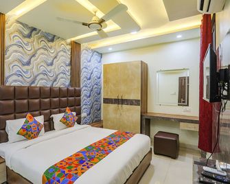 Fabhotel Naman - Kanpur - Schlafzimmer