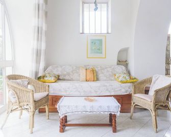 Appartamento in pietra di tufo verde Ischitana, Forio - Ischia - Wohnzimmer