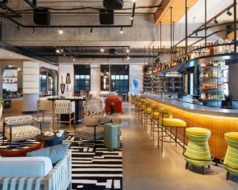 Moxy St. Petersburg Downtown - St. Petersburg - Bar