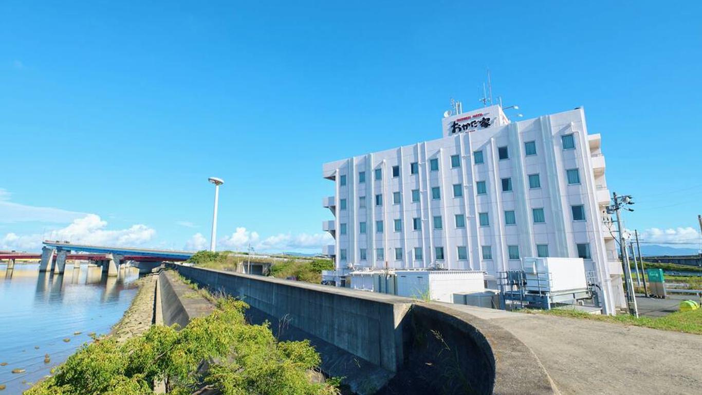 ビジネスホテルおかだ家 ベイサイド