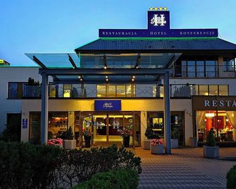 Hotel Great Polonia Kraków Airport - Wielka Wieś - Edificio