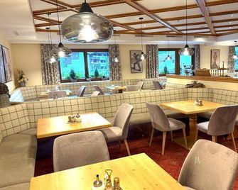 Hotel Garni Rifflsee - St. Leonhard im Pitztal - Restauracja