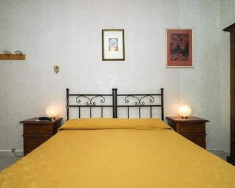 Albergo Ristorante Stella - Palestrina - Schlafzimmer
