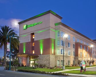 Holiday Inn & Suites Oakland - Airport By IHG - Oakland - Building