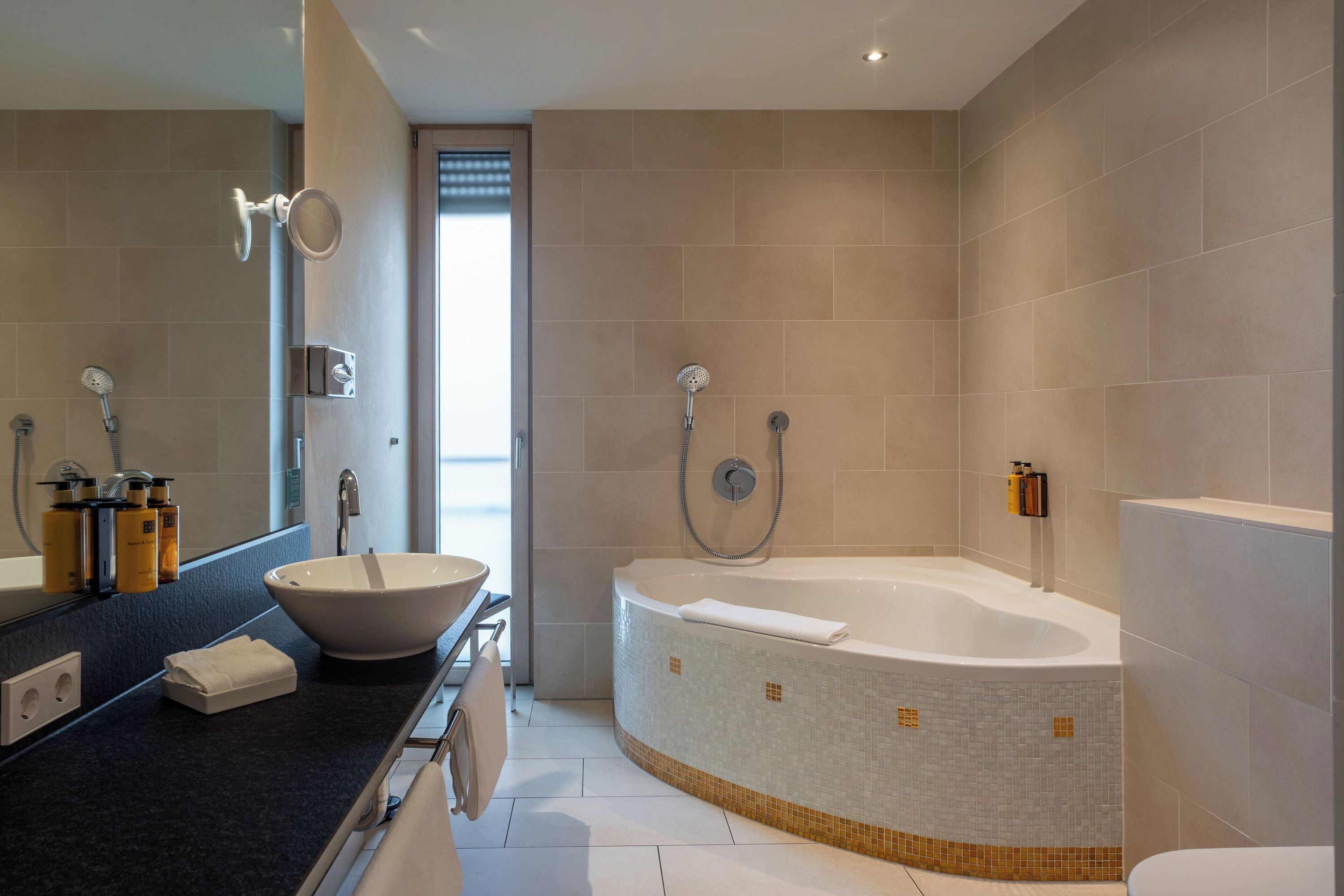 Aqua Aurelia Suitenhotel An Den Thermen - באדן-באדן