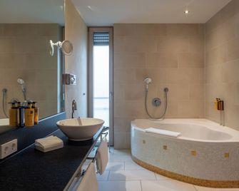 Aqua Aurelia Suitenhotel An Den Thermen - באדן-באדן