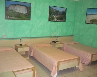 Rosa Hotel - Capoterra - Habitación