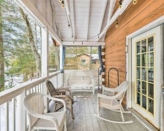 Private Lake Access and Canoes Pennsylvania Cottage - Lakewood - Balcony