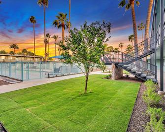Primo Old Town Location w/ Heated Pool - Scottsdale - Pool