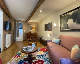 Gîte at the foot of the Château de Clisson - Clisson - Wohnzimmer