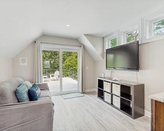 Pond Acres --- 402 Salt Pond - Bethany Beach