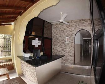 Caribbean Hotel Santo Domingo - Santo Domingo - Front desk