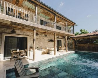 Suare Alacati - Alacati - Pool