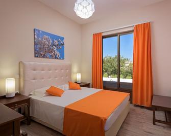 'Rodania Summer' Two bedroom house with private backyard - Faliraki - Sypialnia