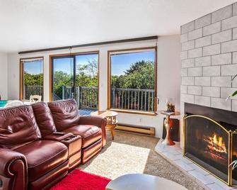 Treasured Cove Condo at Ocean Surf Condo - Ocean Shores - Sala de estar