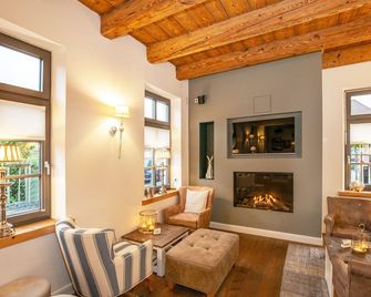 Hotel Achterum Greetsiel - Greetsiel - Obývací pokoj