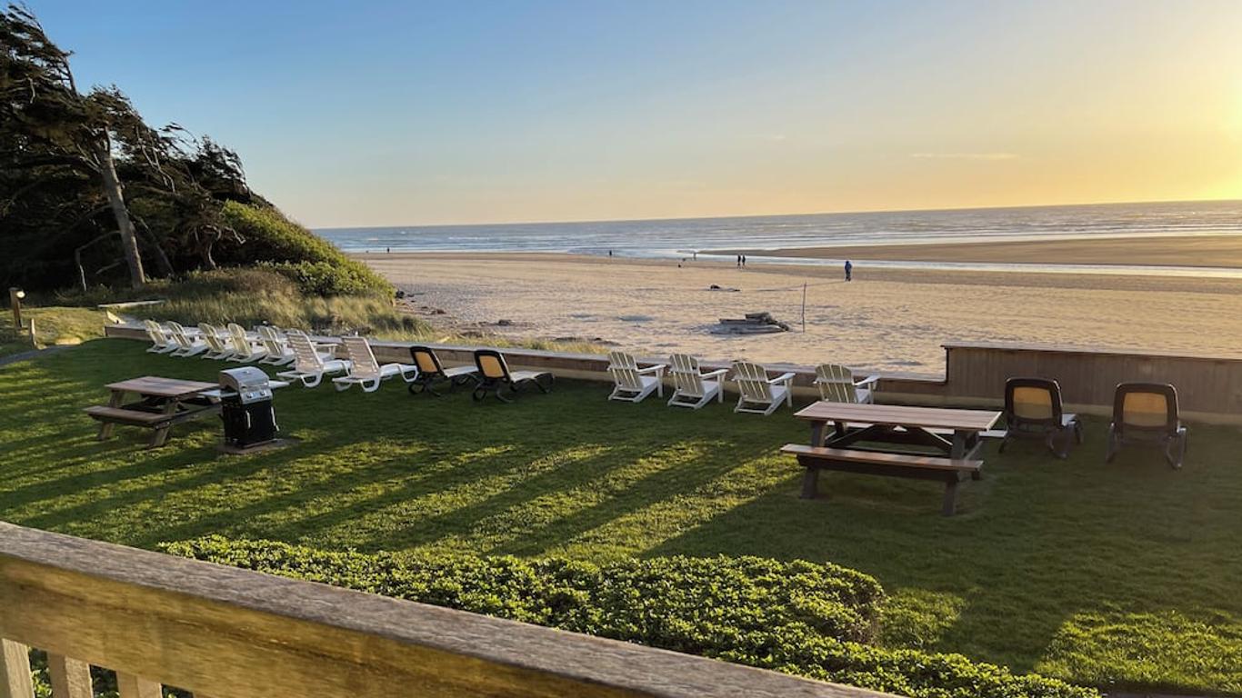 Schooner's Cove Inn