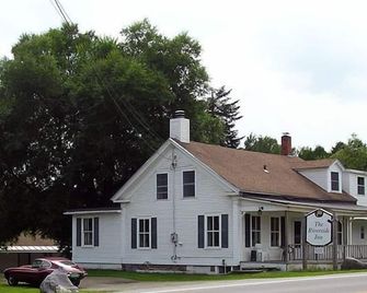 The Riverside Inn - Stowe - Edificio