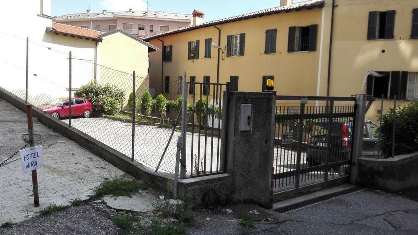 Hotel Mira