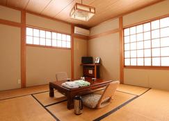 Lodge Yukiyama - โนซาวะออนเซ็น - ห้องอาหาร